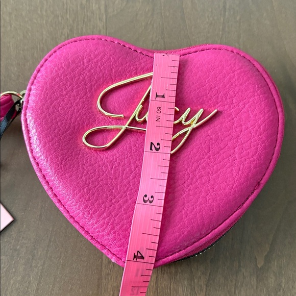 NWT Juicy Couture Vibrant Pink Heart Wristlet FIRM - Picture 9 of 12